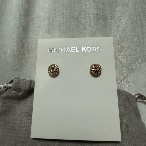 ⭐️ NWOT Michael Kors studs - Picture 4 of 5